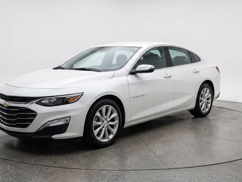 Used 2024 Chevrolet Malibu LT FWD image 3