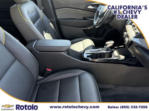 Used 2025 Chevrolet Trax ACTIV w/ Driver Confidence Package FWD image 8