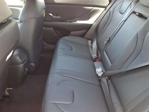New 2026 Hyundai Elantra Limited FWD image 7