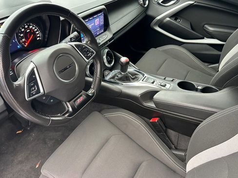 Used 2022 Chevrolet Camaro SS RWD image 10