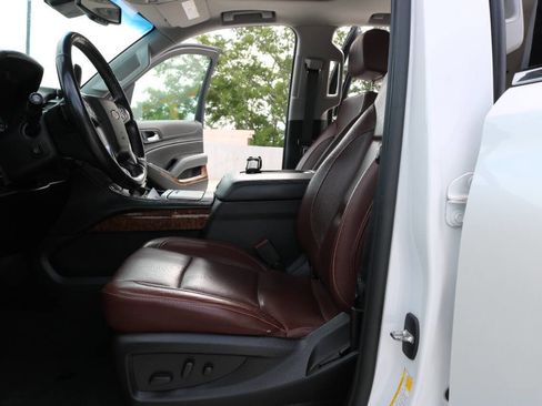 Used 2019 Chevrolet Tahoe Premier w/ Premier Plus Edition AWD/4WD image 87