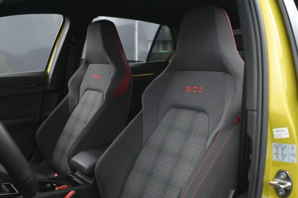 Used 2023 Volkswagen GTI 40th Anniversary Edition FWD image 45