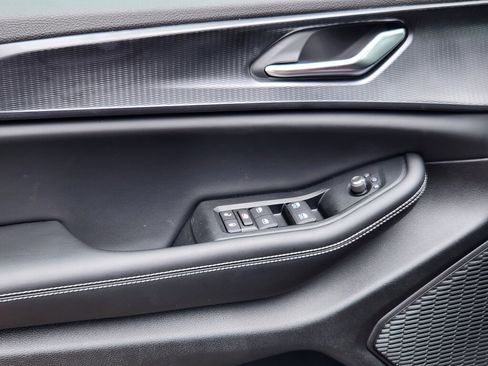 New 2026 Jeep Grand Cherokee L Laredo AWD/4WD image 7