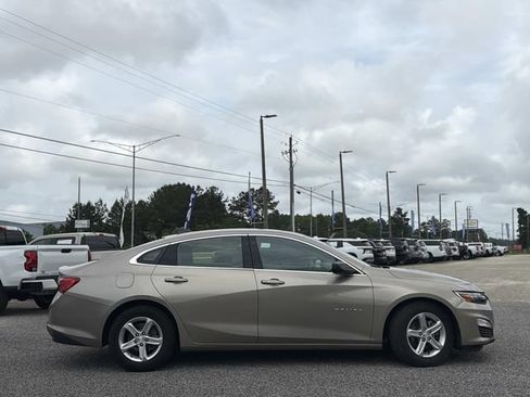 Used 2022 Chevrolet Malibu LS FWD image 6