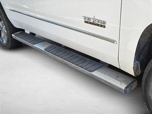 Used 2018 Chevrolet Tahoe LT w/ LT Signature Package image 5