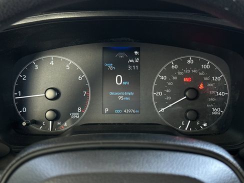 Used 2023 Toyota Corolla LE image 20