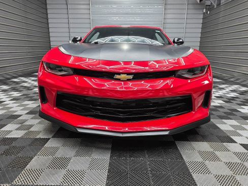 Used 2018 Chevrolet Camaro LS RWD image 3