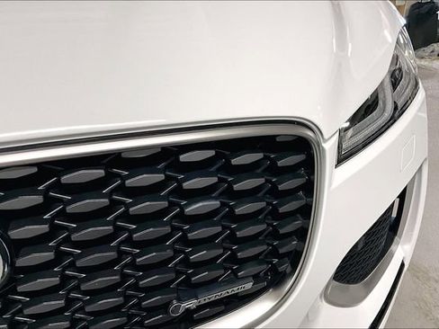 Certified 2025 Jaguar F-PACE R-Dynamic S image 31