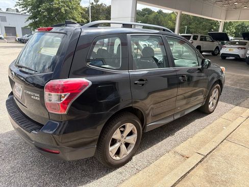 Used 2016 Subaru Forester 2.5i w/ Alloy Wheel Package AWD/4WD image 3