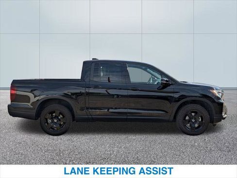 Certified 2025 Honda Ridgeline Black Edition image 6