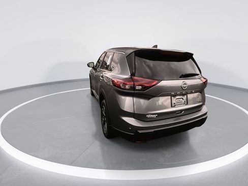 Certified 2024 Nissan Rogue SV FWD image 6