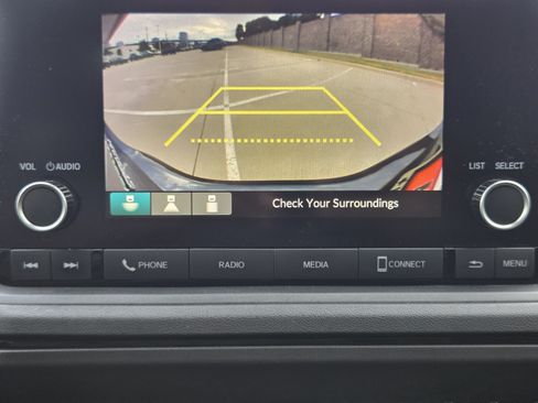 Used 2023 Honda Accord LX image 14