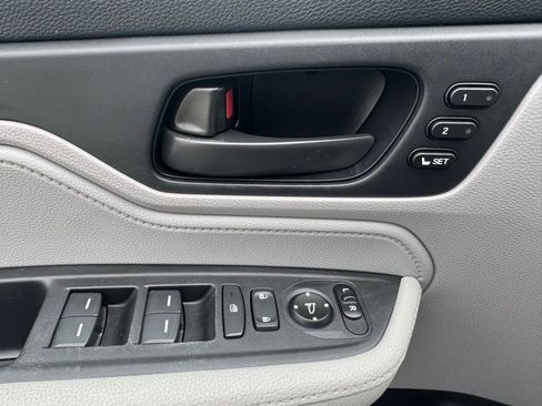 Used 2019 Honda Odyssey EX-L image 18