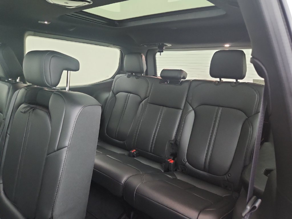 New 2026 Jeep Grand Wagoneer 4WD image 33