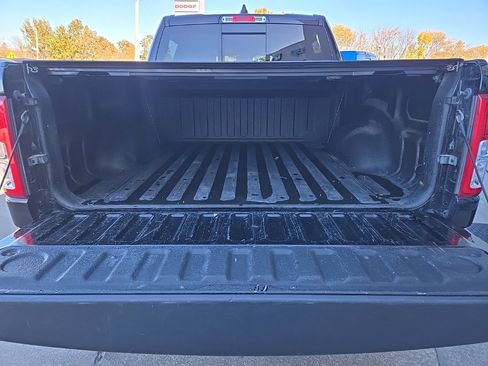 Used 2021 RAM 1500 Big Horn image 28