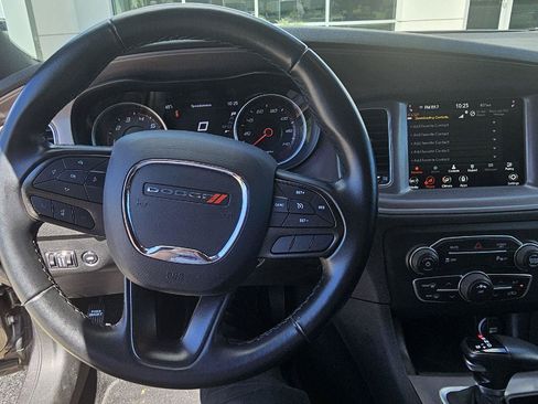 Used 2023 Dodge Charger SXT RWD image 7
