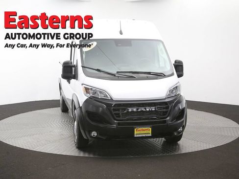 Used 2025 RAM ProMaster 2500 w/ Convenience Group FWD image 51