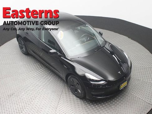 Used 2023 Tesla Model 3 Standard Range RWD image 3