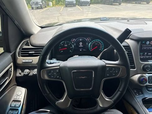 Used 2017 GMC Yukon Denali w/ Open Road Package AWD/4WD image 5