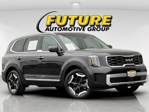 Certified 2025 Kia Telluride S image 1