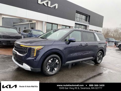 New 2026 Kia Carnival LXS image 1