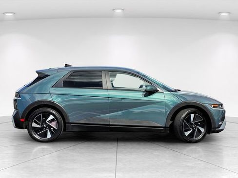 Certified 2025 Hyundai Ioniq 5 SE image 8