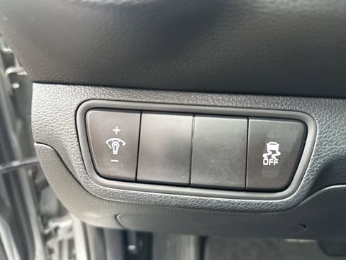 Used 2024 Kia Forte LXS image 19