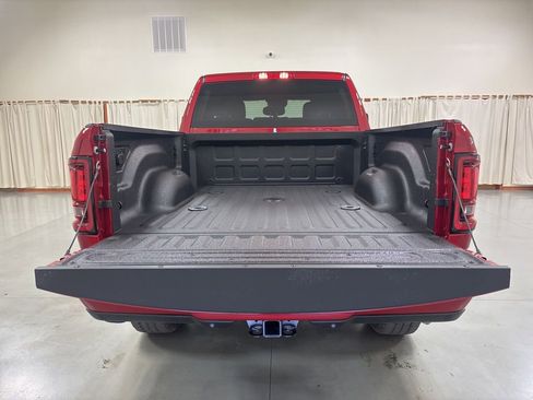 New 2026 RAM 2500 Big Horn AWD/4WD image 9