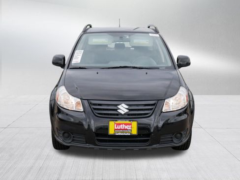 Used 2013 Suzuki SX4 Premium AWD/4WD image 2
