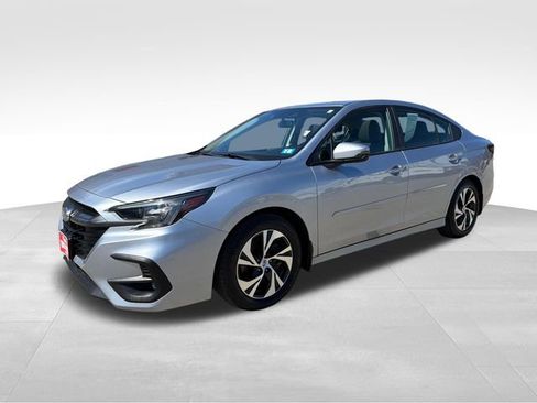 Used 2024 Subaru Legacy Premium AWD/4WD image 7