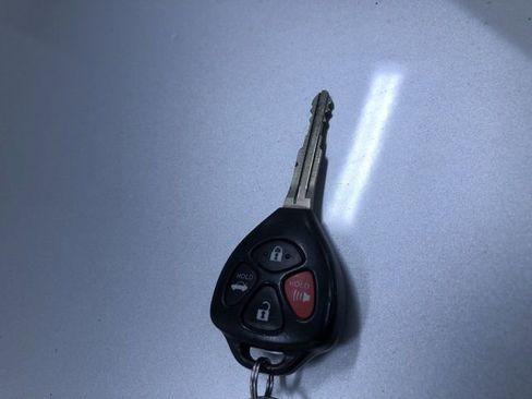 Used 2009 Toyota Camry LE image 28