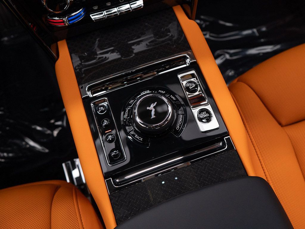 New 2027 Rolls-Royce Cullinan Black Badge AWD/4WD image 40