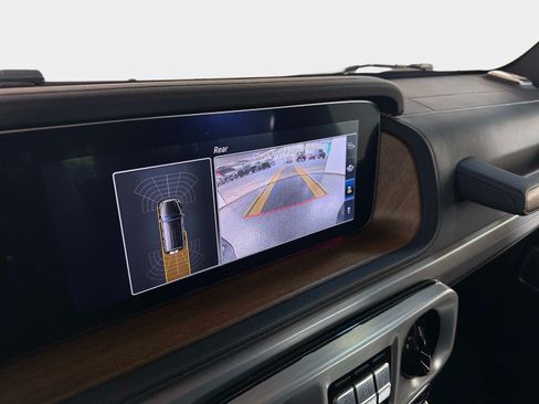 Used 2024 Mercedes-Benz G 550 image 41