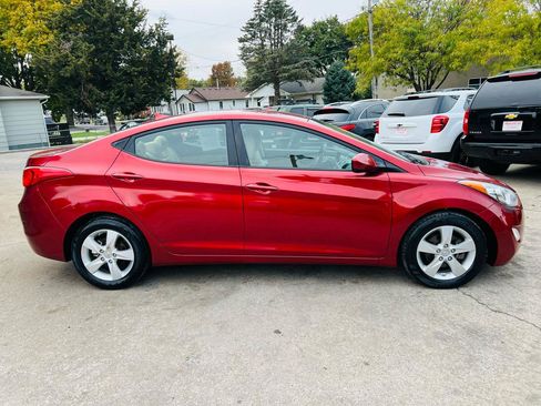 Used 2013 Hyundai Elantra GLS w/ Preferred Pkg FWD image 2