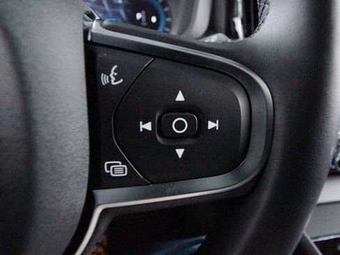 Certified 2025 Volvo XC60 B5 Core w/ Climate Package image 19