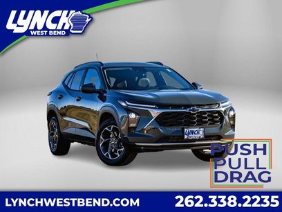 Used 2025 Chevrolet Trax LT w/ Driver Confidence Package