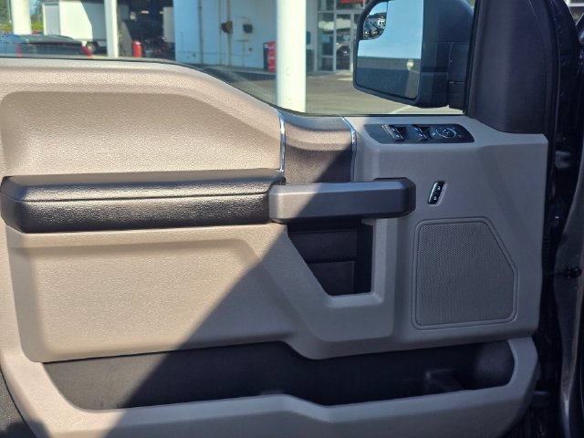 Used 2018 Ford F150 XLT AWD/4WD image 24