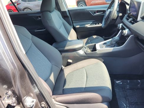Certified 2025 Toyota RAV4 XLE AWD/4WD image 30
