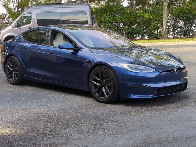 Used 2022 Tesla Model S Plaid AWD/4WD image 3