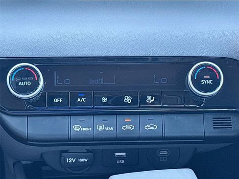 Certified 2025 Hyundai Elantra Sport FWD image 9