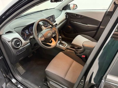 Used 2021 Hyundai Kona SE image 17