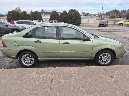 Used 2007 Ford Focus ZX4 Sedan image 4