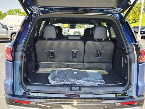 New 2026 GMC Acadia Denali w/ Super Cruise Package FWD image 14