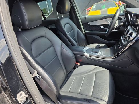 Certified 2022 Mercedes-Benz GLC 300 image 17