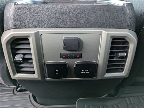 Used 2019 Ford F150 Lariat w/ Equipment Group 502A Luxury image 16