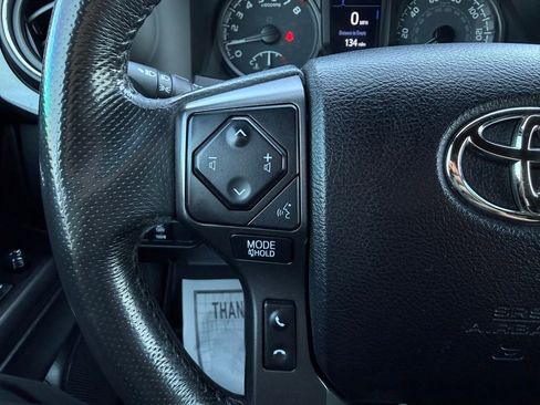 Used 2021 Toyota Tacoma TRD Off-Road w/ Technology Package image 23