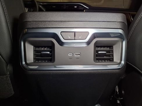 New 2026 GMC Sierra 1500 Denali w/ Technology Package image 12