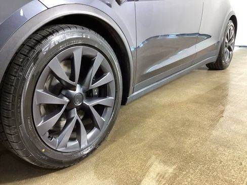 Used 2024 Tesla Model X AWD/4WD image 2
