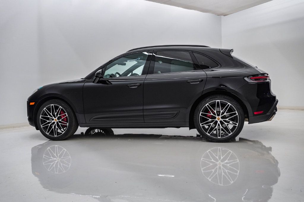 Certified 2026 Porsche Macan S AWD/4WD image 2