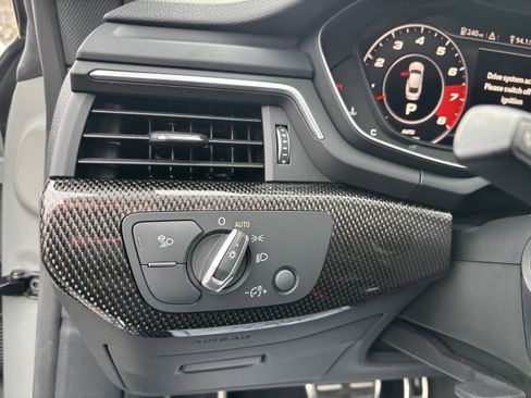 Used 2019 Audi S5 Premium Plus w/ Premium Plus image 29